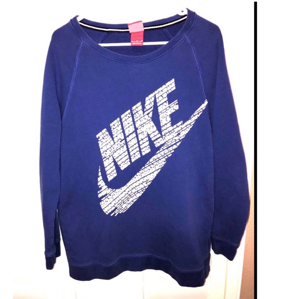 Ladies oversized Nike sweatshirt